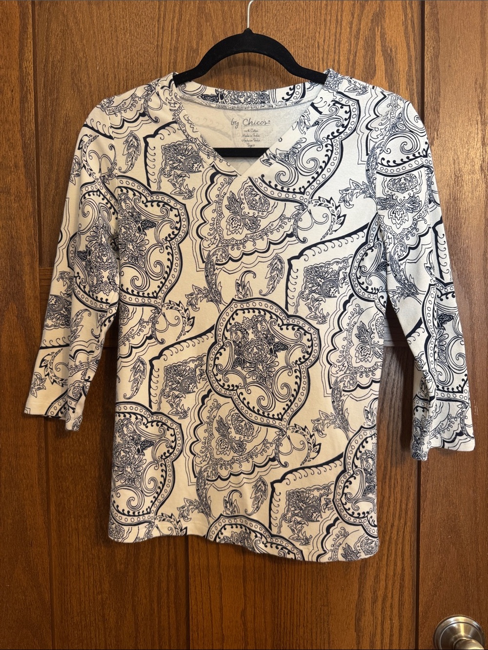 Chico's White and Navy Paisley V-Neck Long Sleeve Top